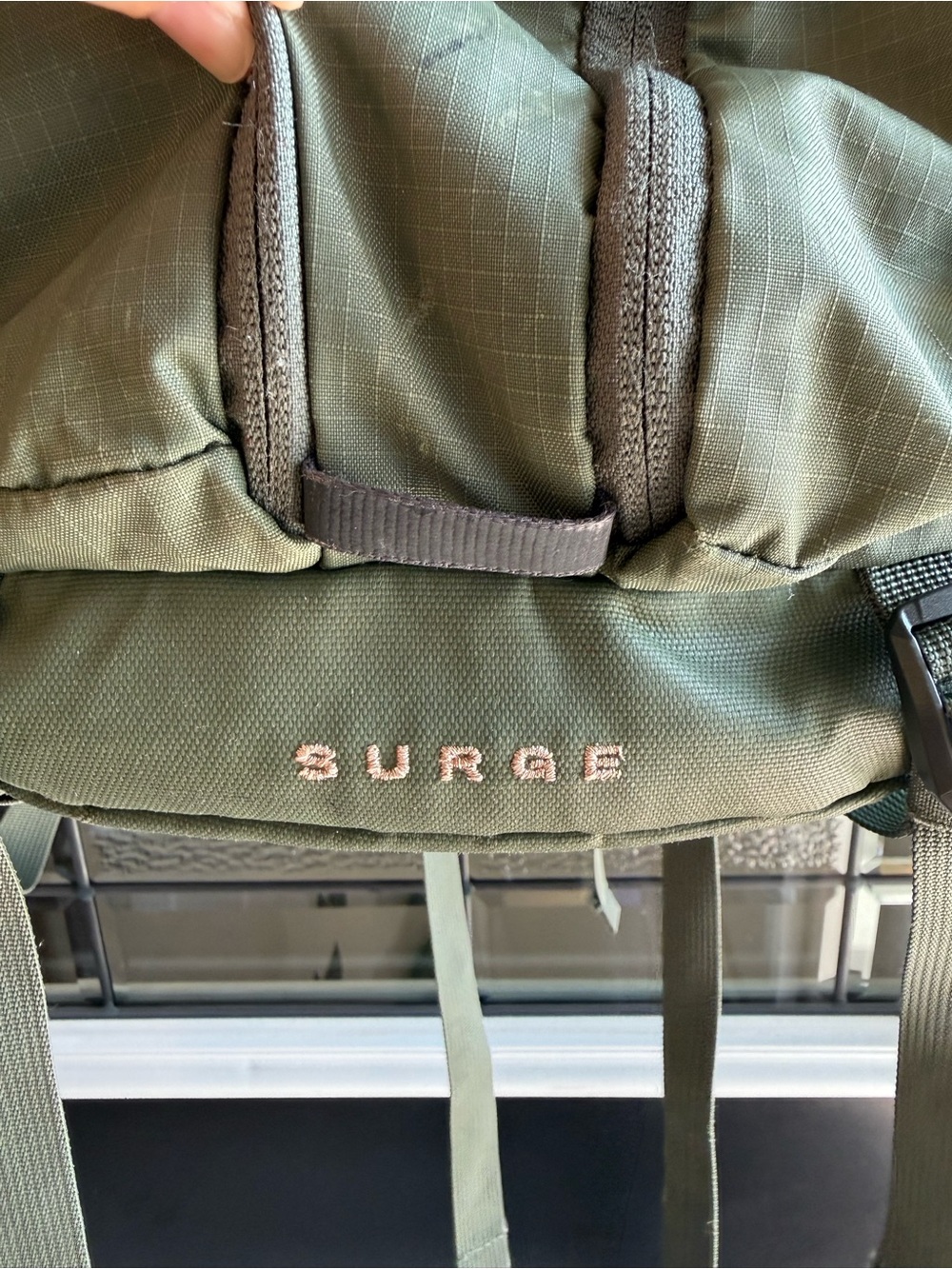The North Face Surge Backpack Olive Green Laptop Travel Hiking Bag - Picture 3 of 10